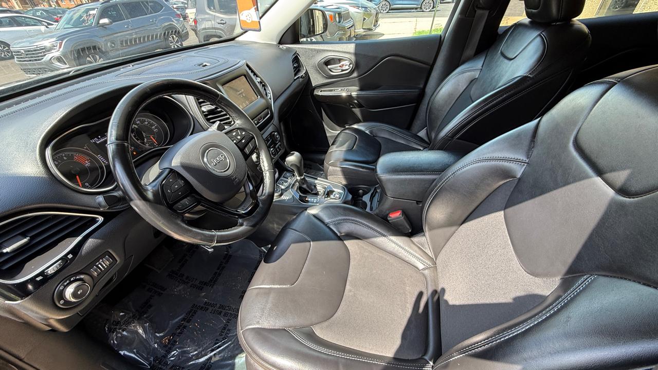 Jeep Cherokee Latitude Plus 4WD 2020