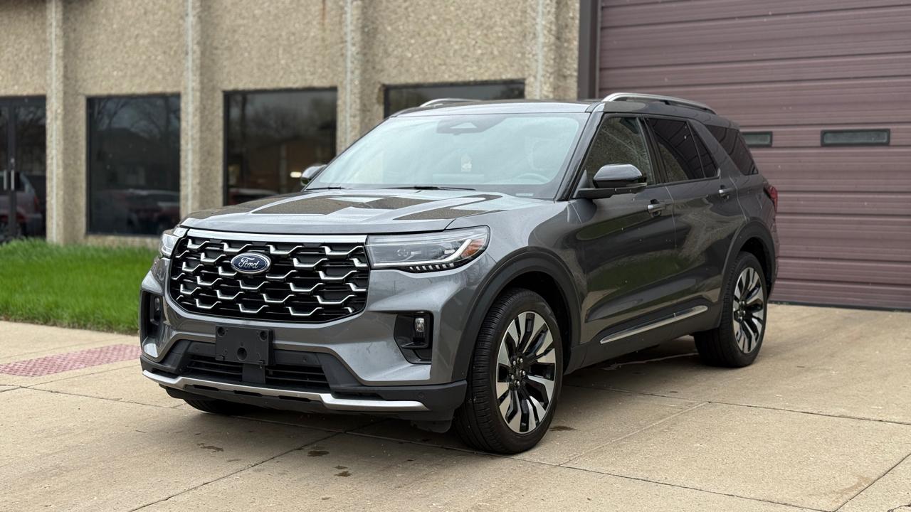 Ford Explorer Platinum AWD 2025
