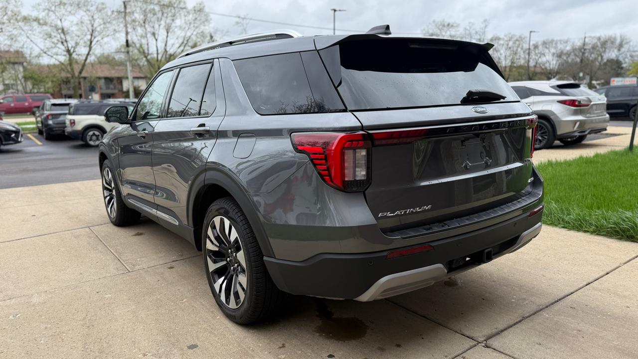 Ford Explorer Platinum AWD 2025