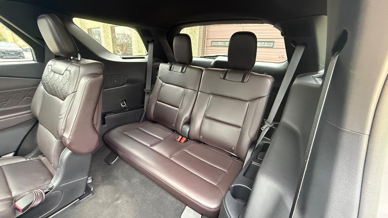 Ford Explorer Platinum AWD 2025