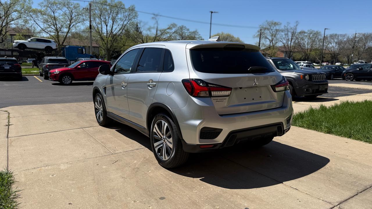 Mitsubishi Outlander Sport 2.0 ES 4WD 2025