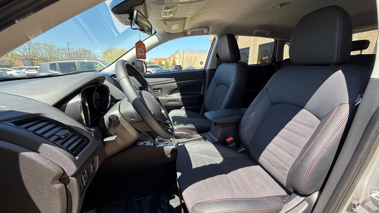 Mitsubishi Outlander Sport 2.0 ES 4WD 2025