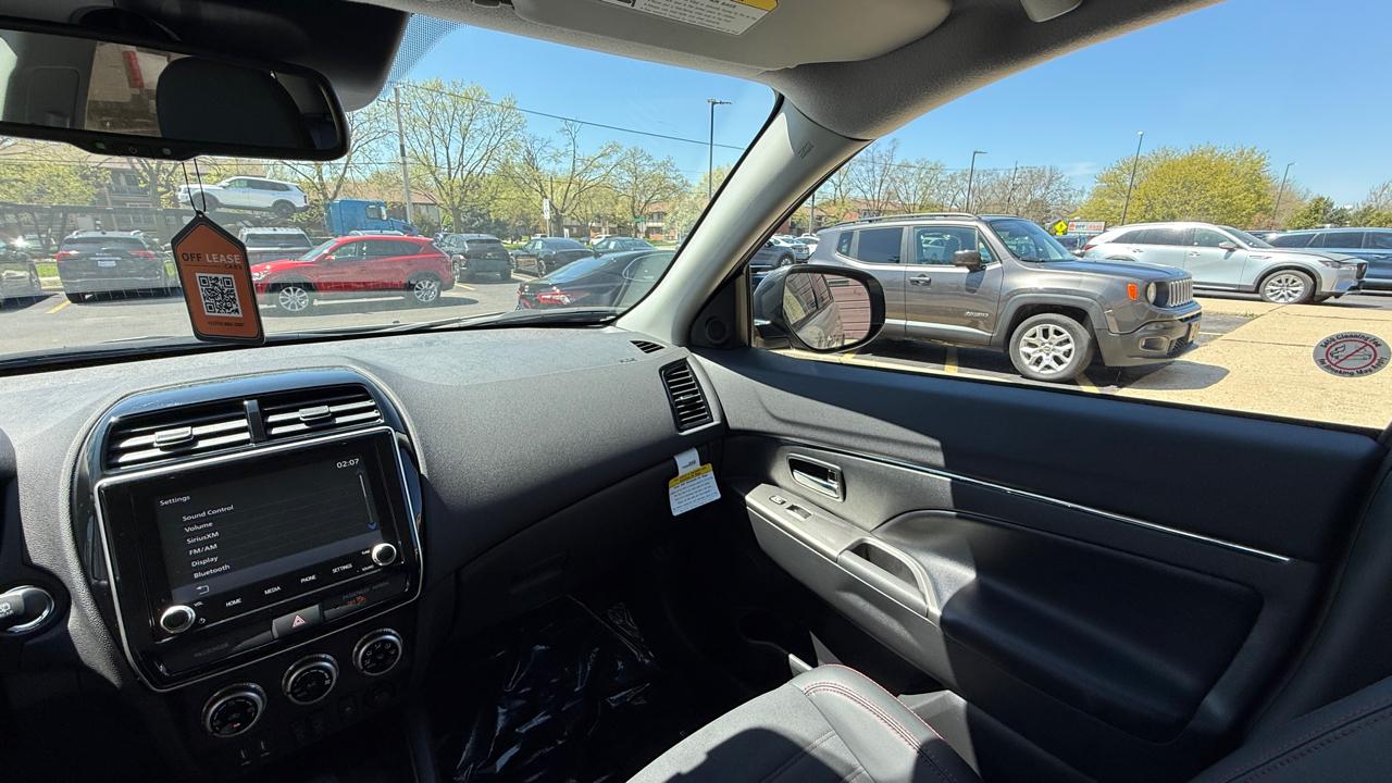 Mitsubishi Outlander Sport 2.0 ES 4WD 2025