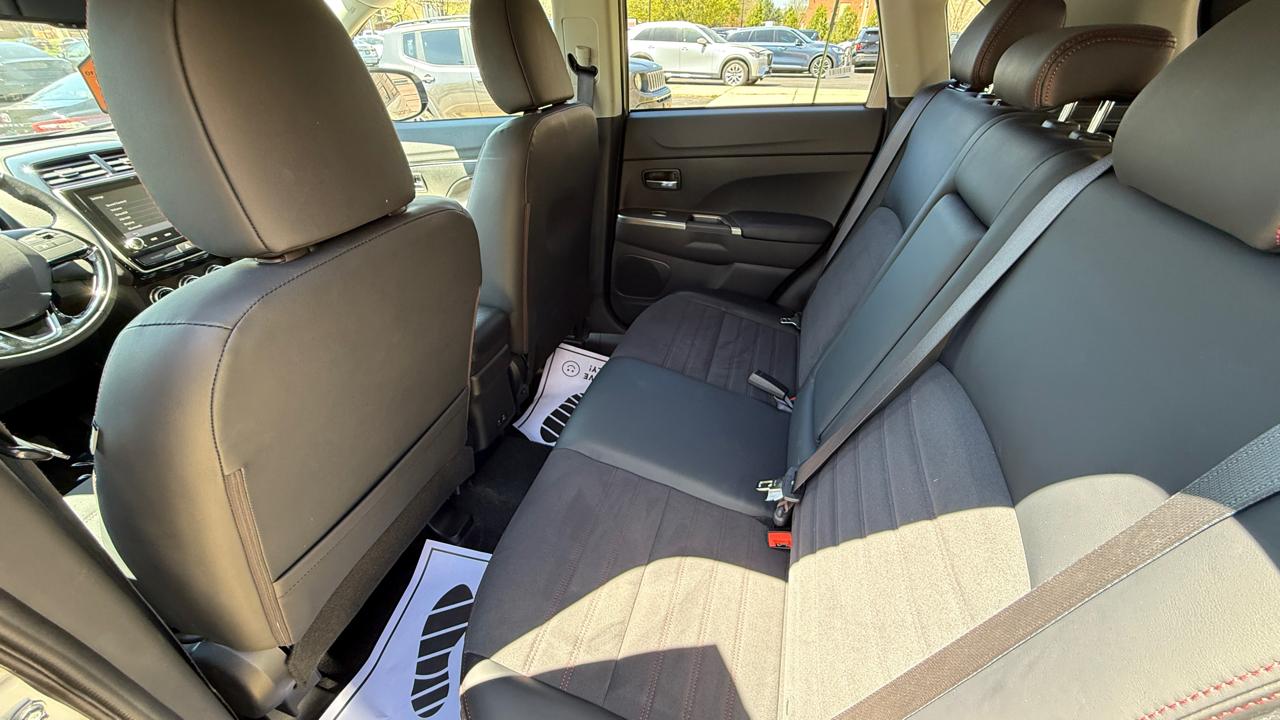 Mitsubishi Outlander Sport 2.0 ES 4WD 2025