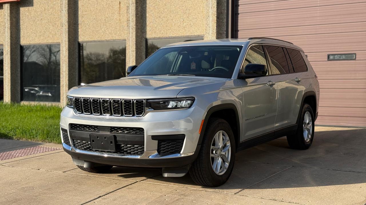 Jeep Grand Cherokee L Laredo 4WD 2023