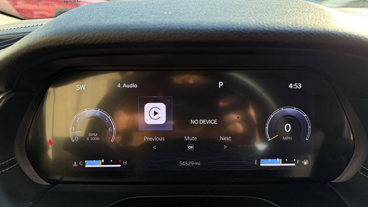 Jeep Grand Cherokee L Laredo 4WD 2023