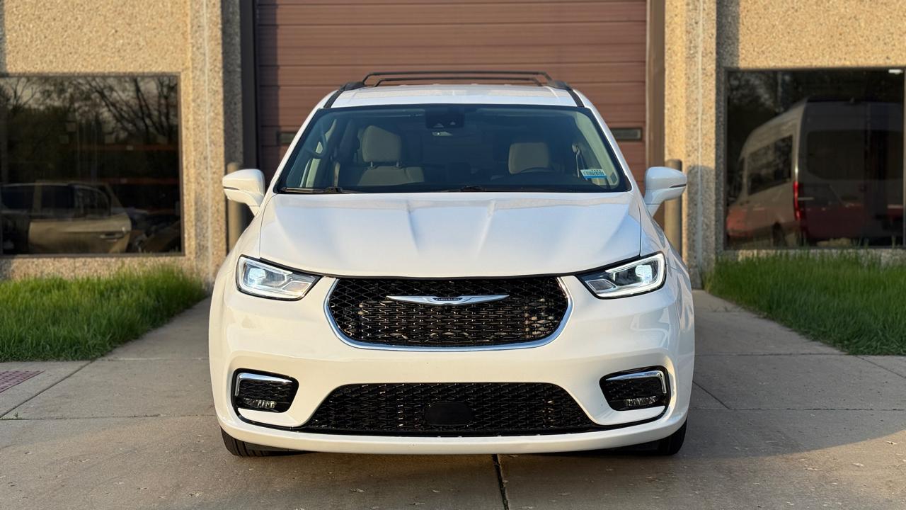 Chrysler Pacifica Touring Plus 2021