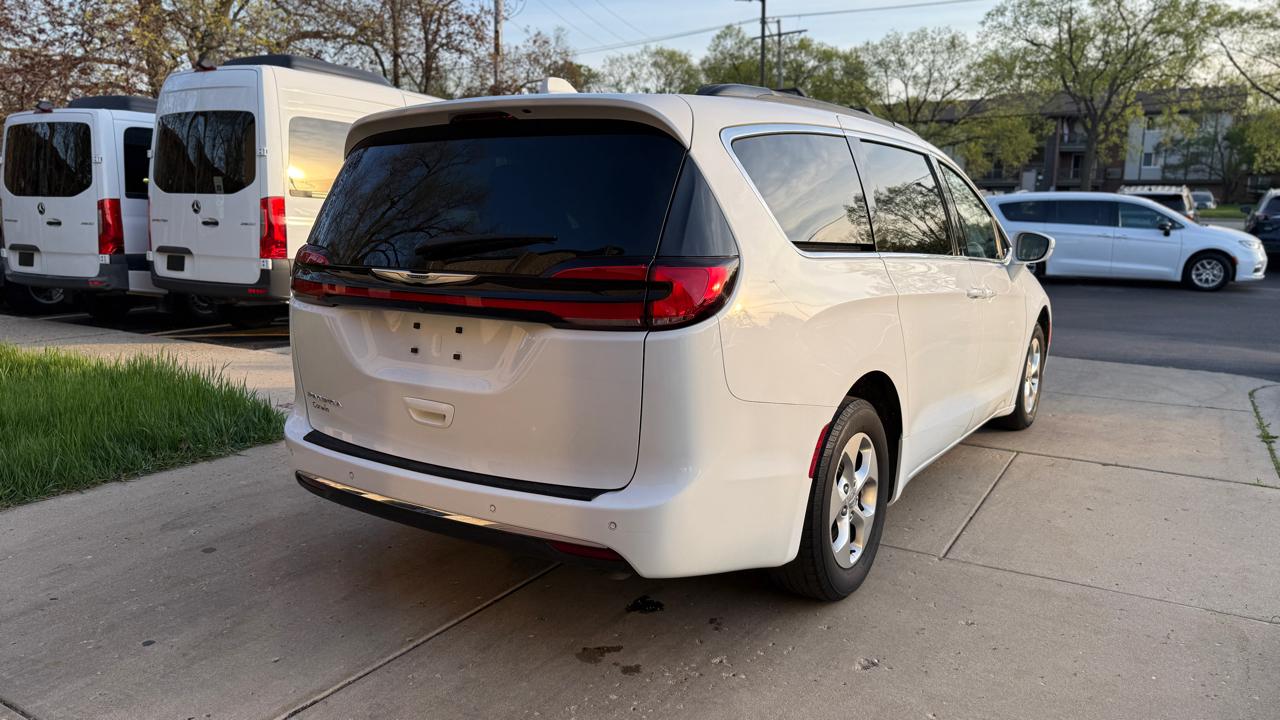 Chrysler Pacifica Touring Plus 2021