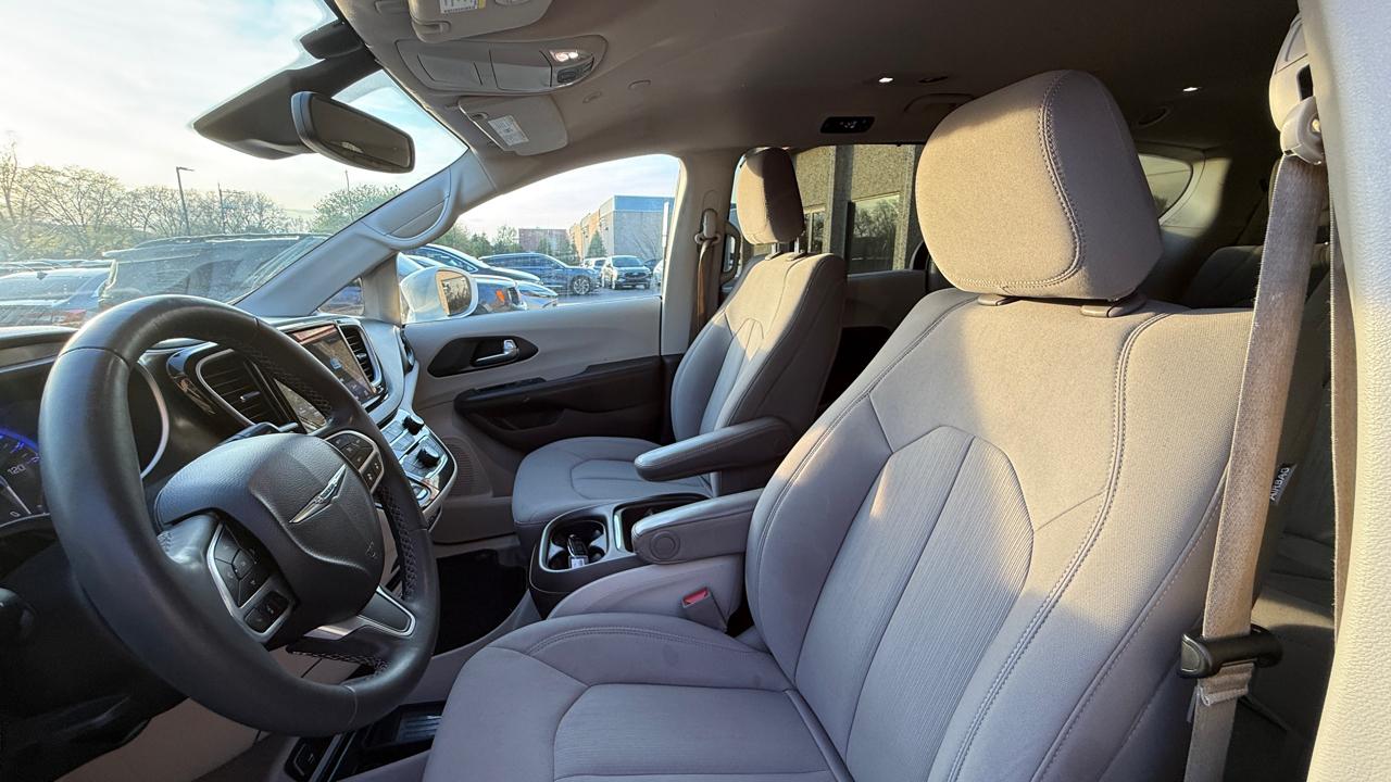 Chrysler Pacifica Touring Plus 2021