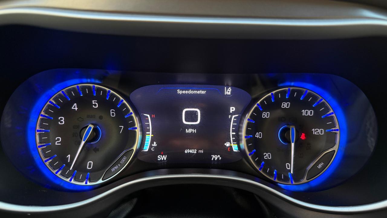 Chrysler Pacifica Touring Plus 2021