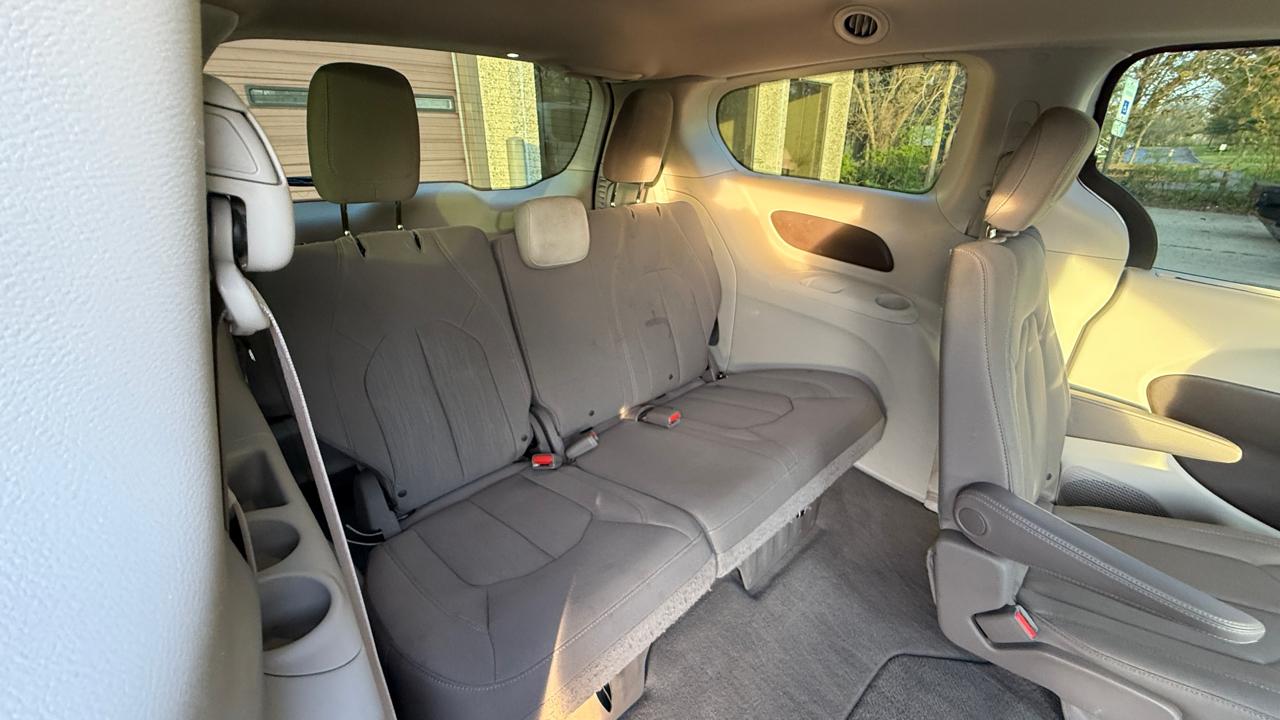 Chrysler Pacifica Touring Plus 2021