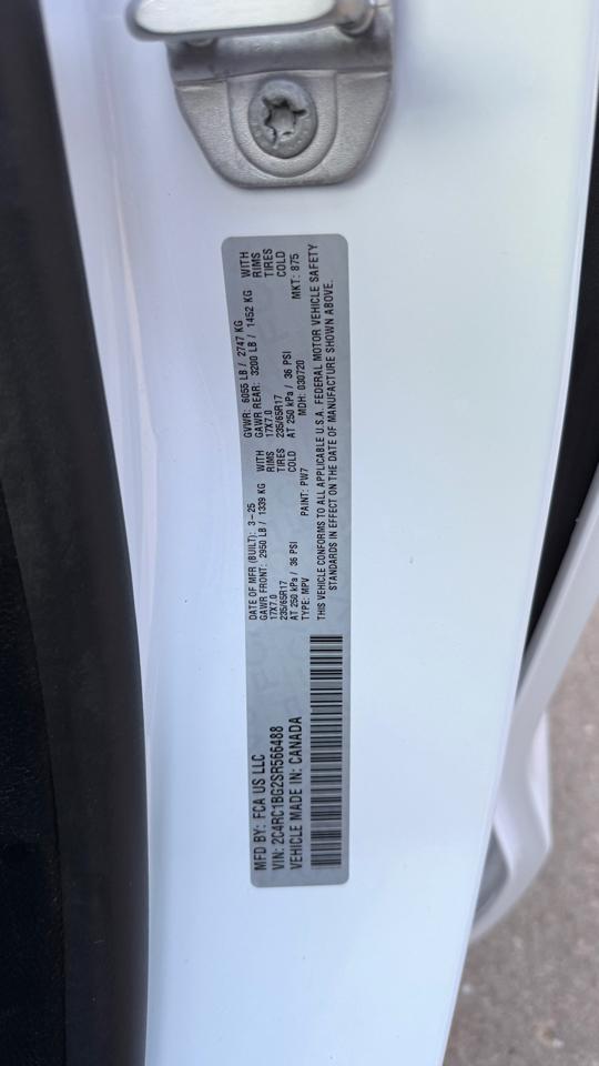 Chrysler Pacifica Select 2025