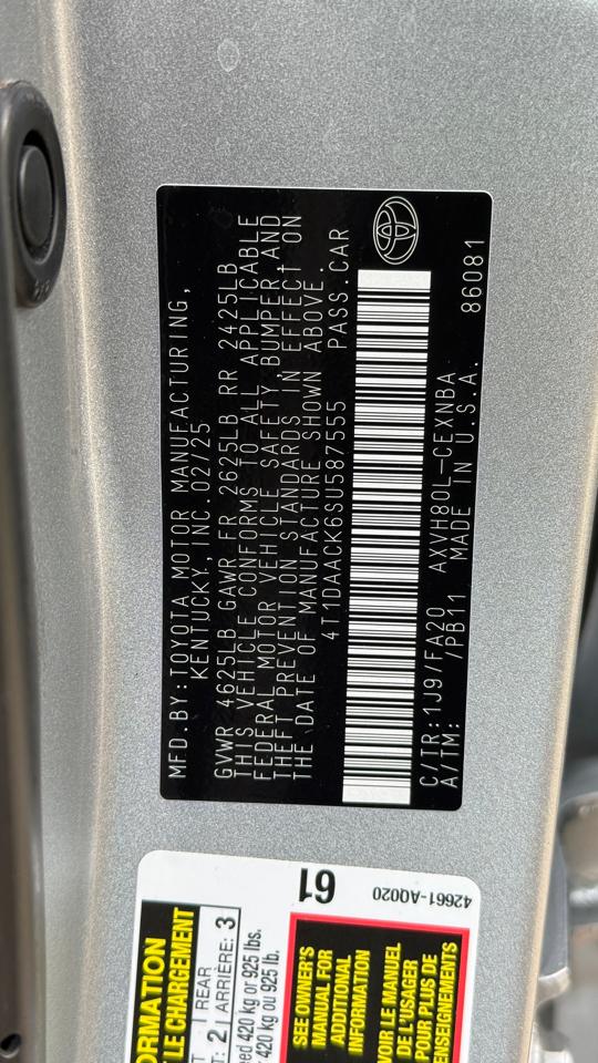 Toyota Camry Hybrid XLE 2025