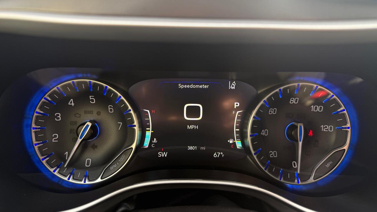 Chrysler Pacifica Select 2026