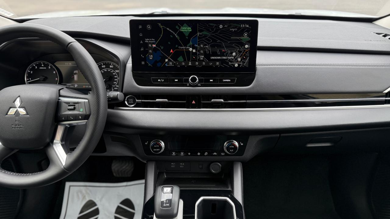 Mitsubishi Outlander SE 4WD 2025