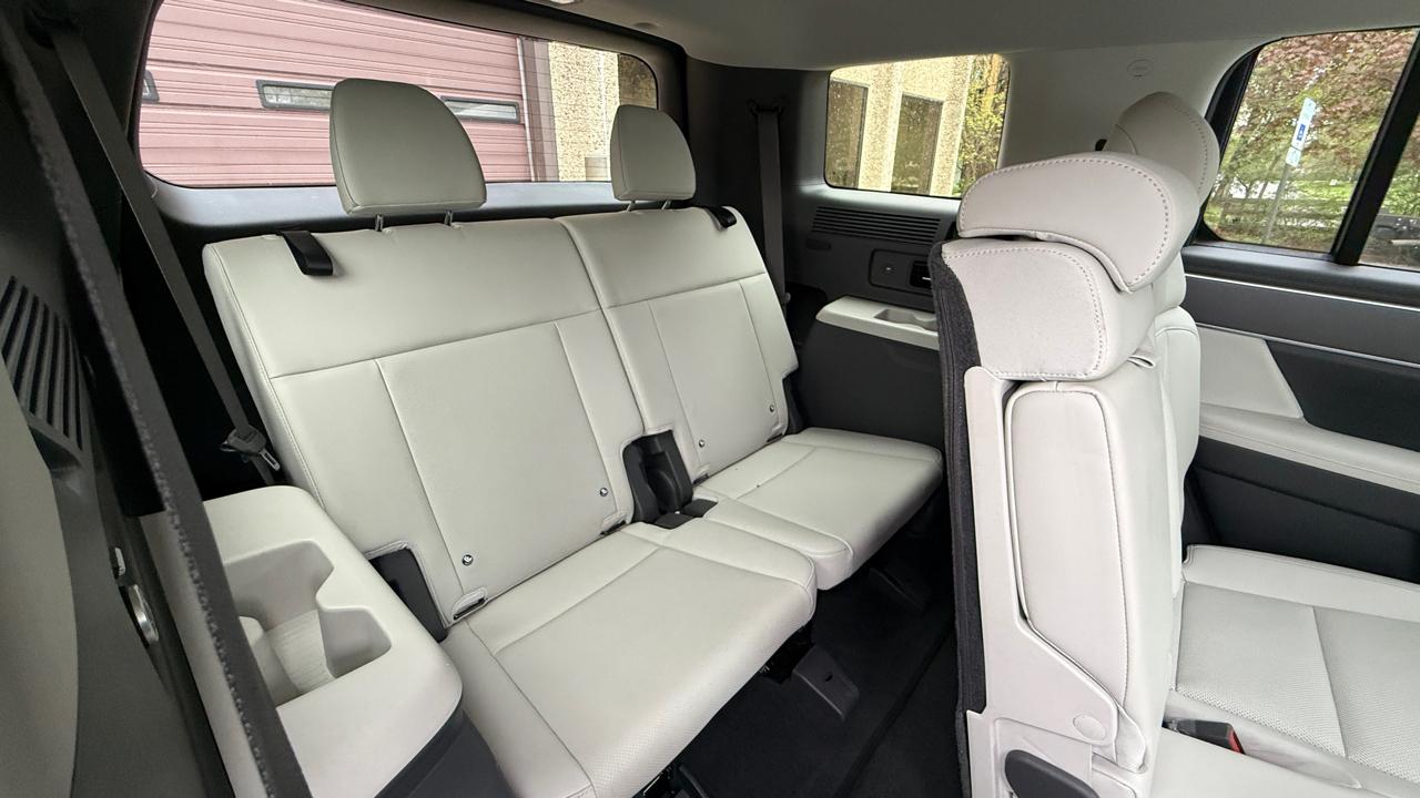 Hyundai Santa Fe SEL AWD 2026