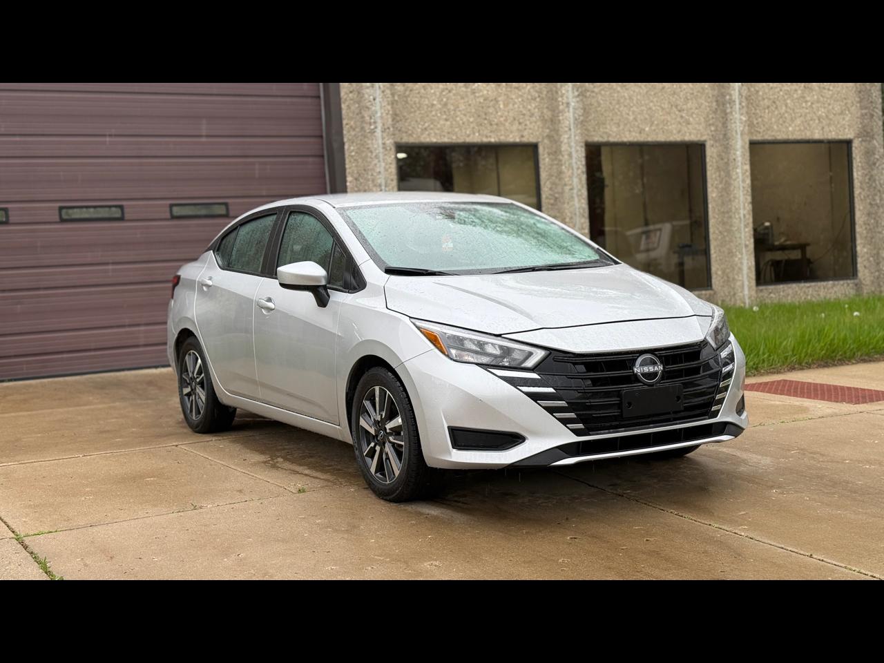 Nissan Versa SV 2025