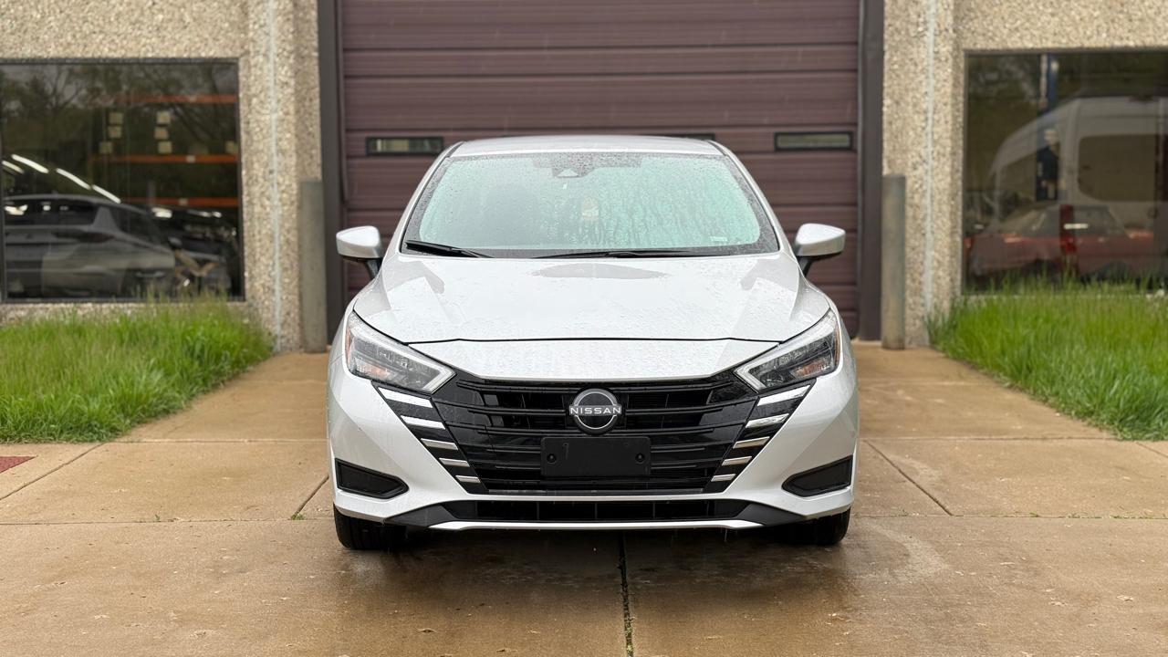 Nissan Versa SV 2025