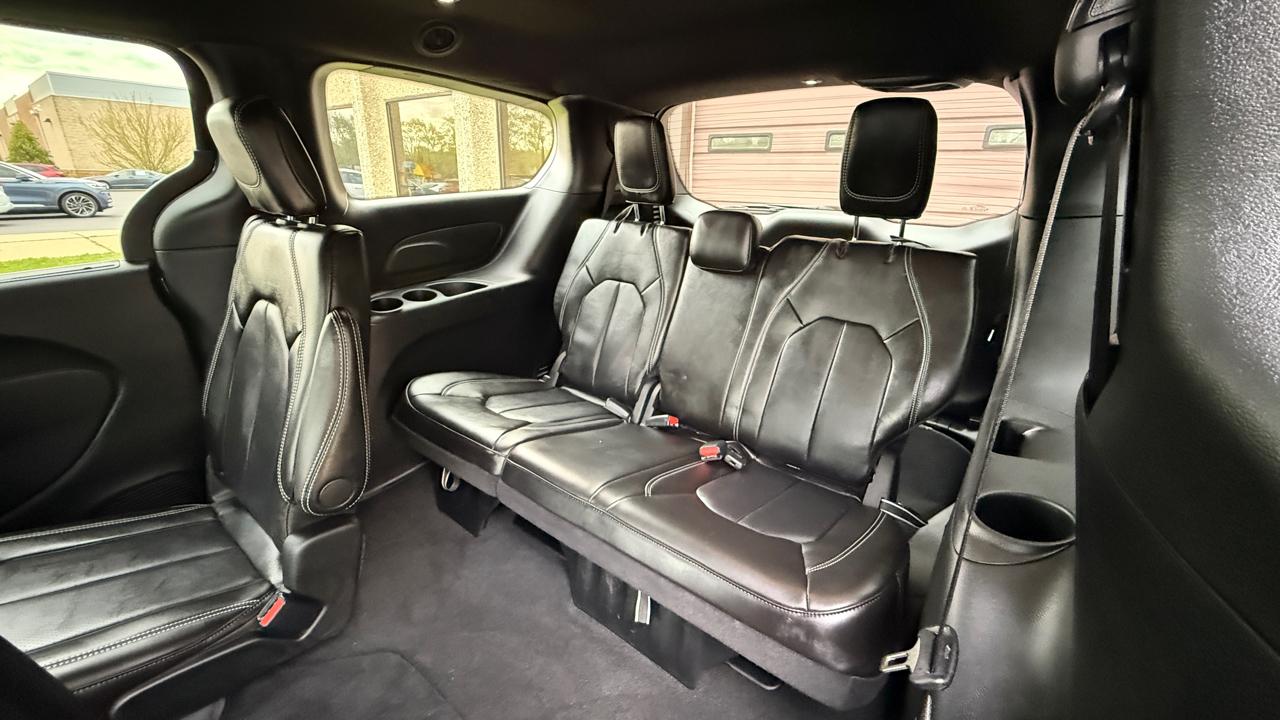 Chrysler Pacifica Select 2026