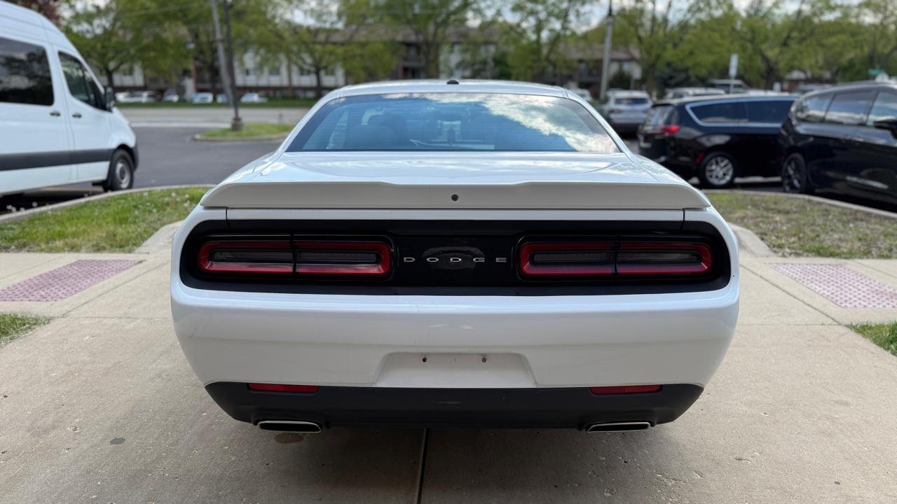 Dodge Challenger SXT 2020
