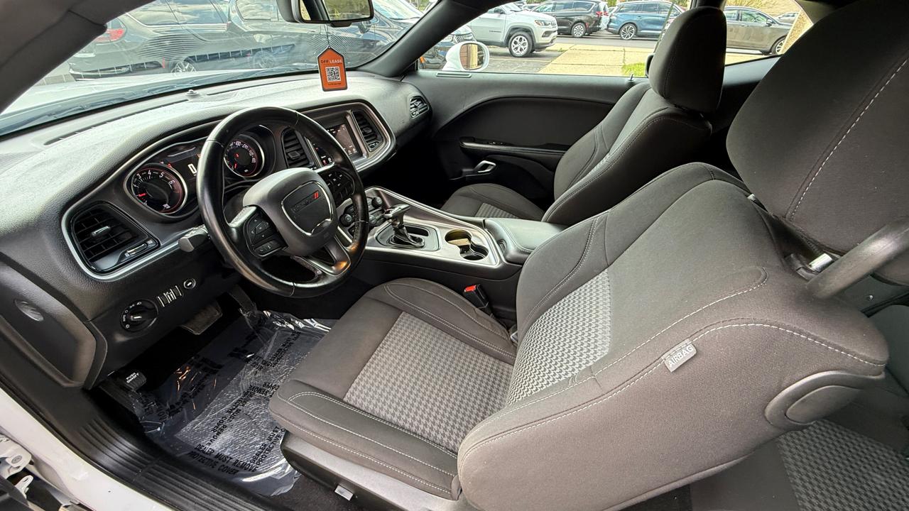 Dodge Challenger SXT 2020