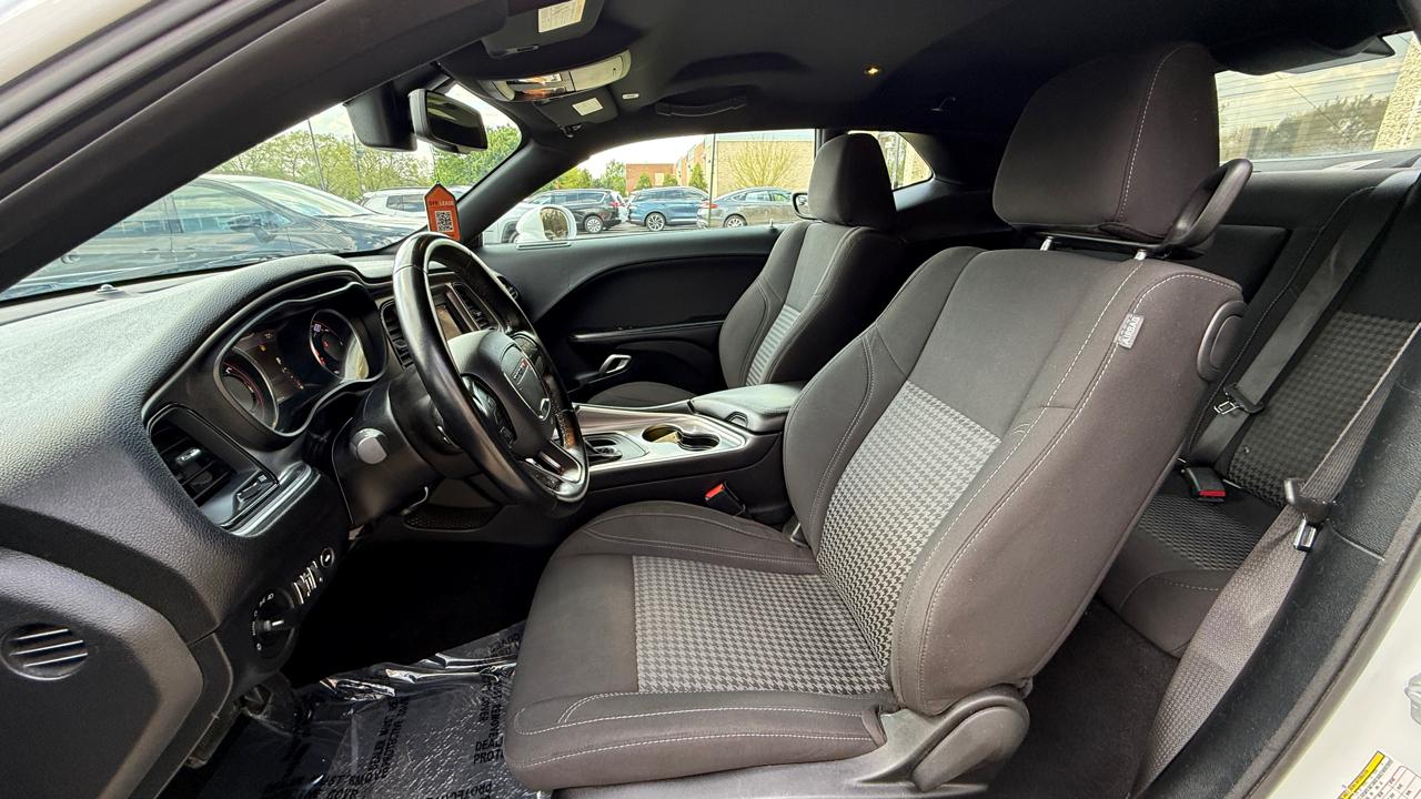 Dodge Challenger SXT 2020