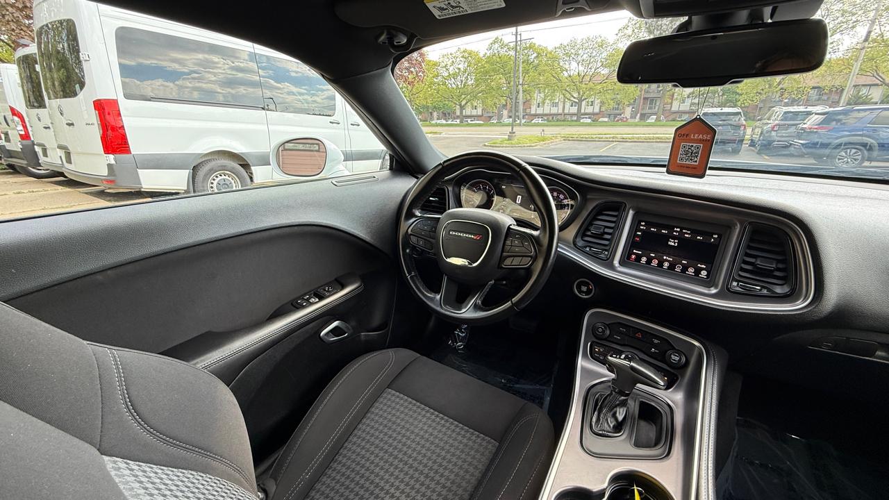 Dodge Challenger SXT 2020