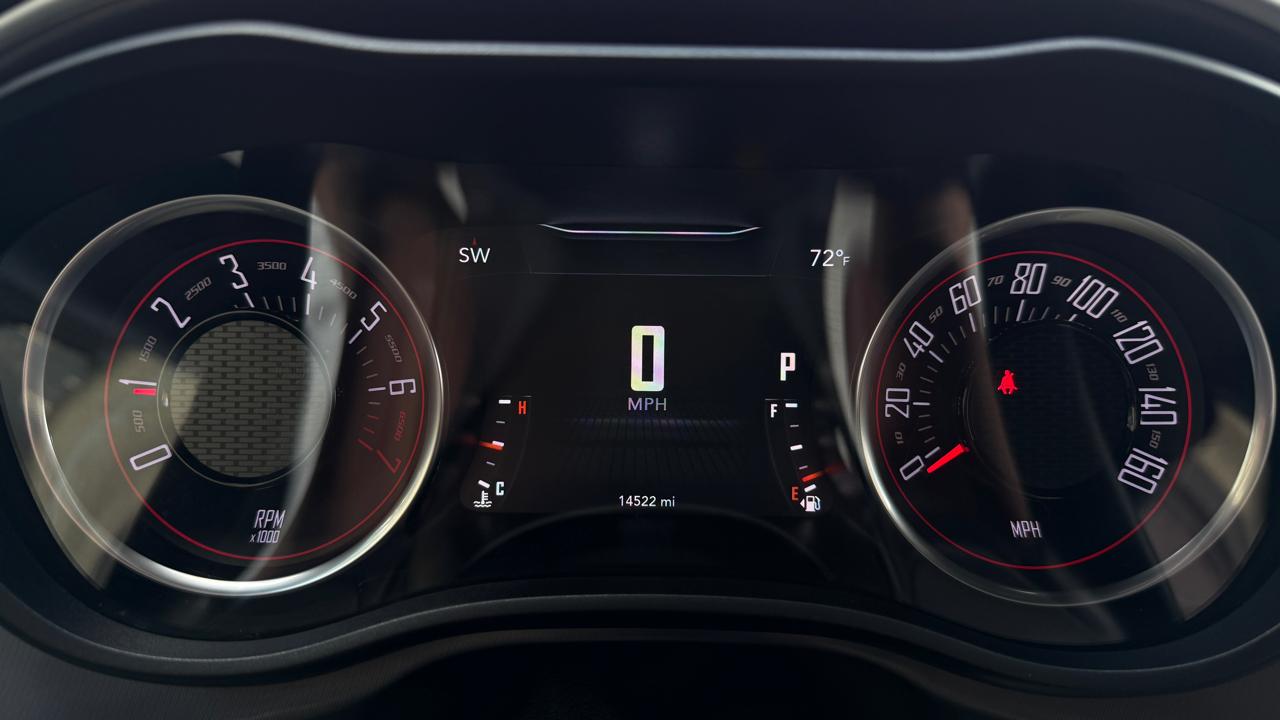 Dodge Challenger SXT 2020
