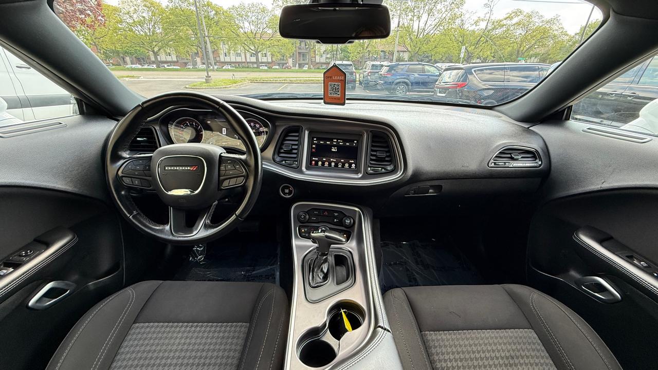 Dodge Challenger SXT 2020