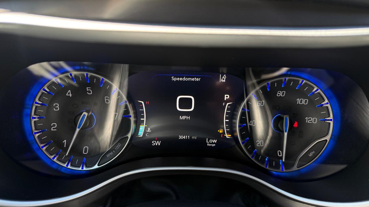 Chrysler Pacifica Select 2025