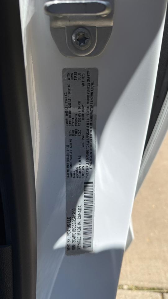 Chrysler Pacifica Select 2025