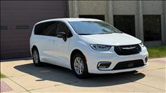 2026 Chrysler Pacifica 