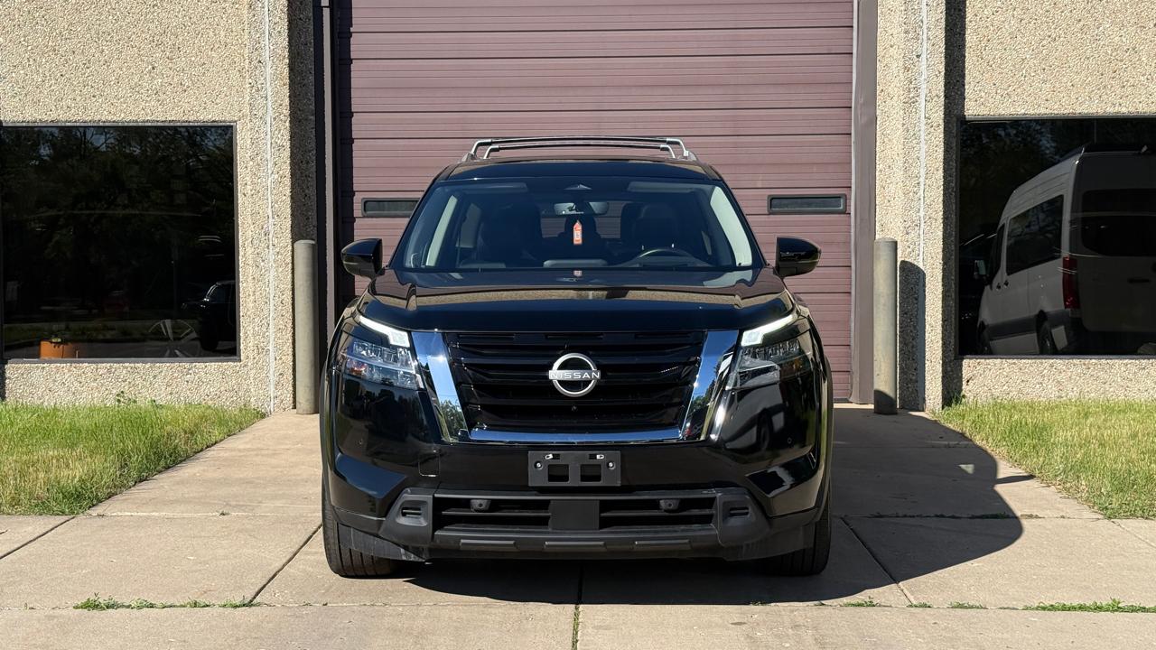 Nissan Pathfinder Platinum 4WD 2024