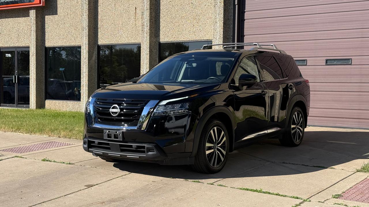 Nissan Pathfinder Platinum 4WD 2024