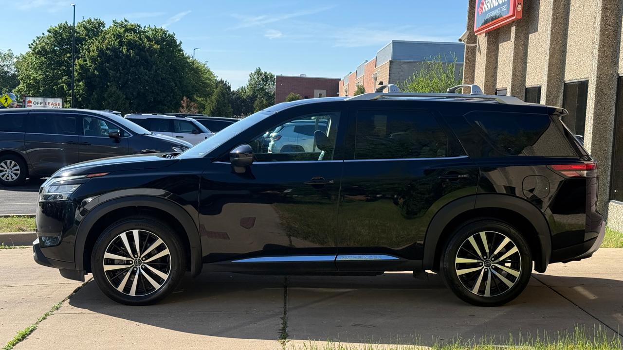 Nissan Pathfinder Platinum 4WD 2024