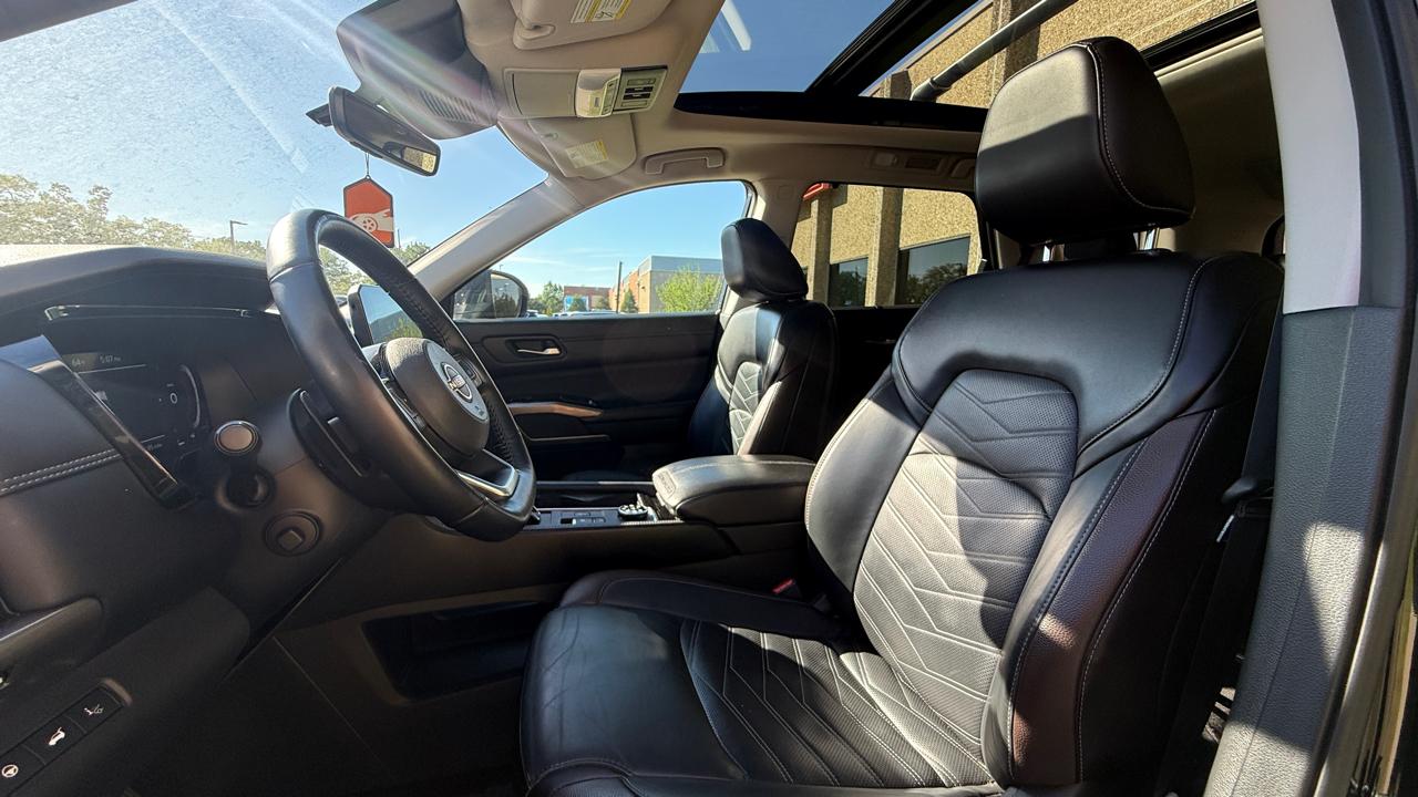 Nissan Pathfinder Platinum 4WD 2024