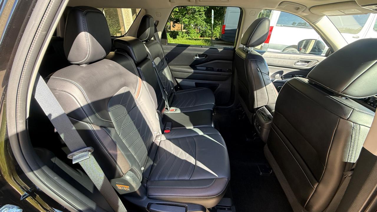Nissan Pathfinder Platinum 4WD 2024