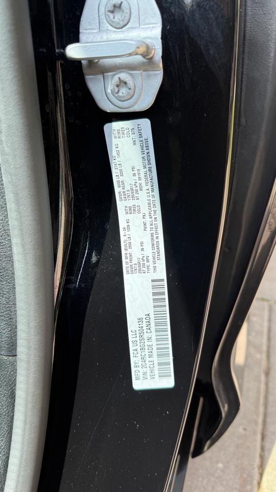 Chrysler Pacifica Select 2025