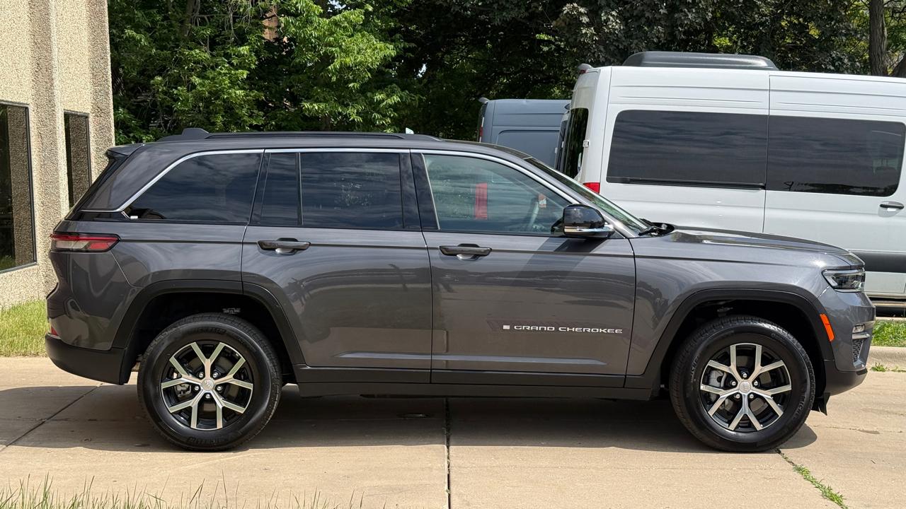 Jeep Grand Cherokee Limited 4WD 2025