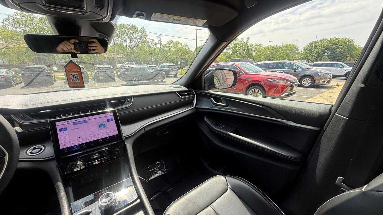 Jeep Grand Cherokee Limited 4WD 2025