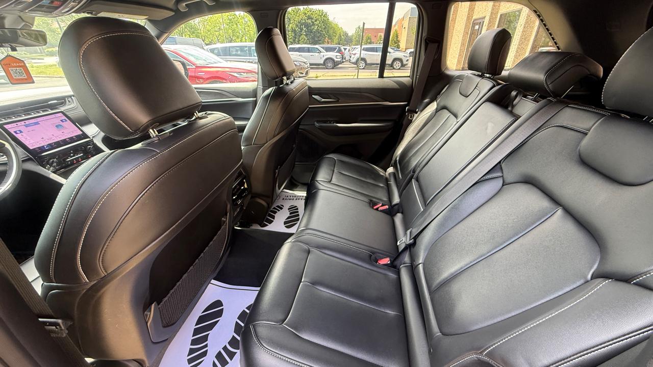 Jeep Grand Cherokee Limited 4WD 2025