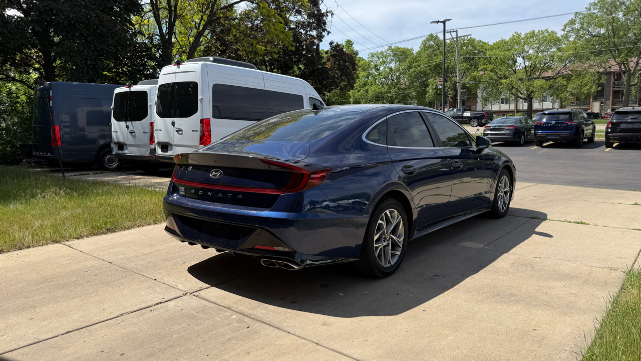 Hyundai Sonata SEL 2021