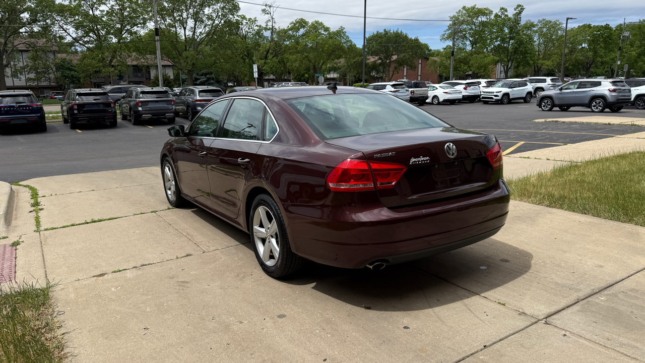 Volkswagen Passat 2.5L SE AT 2013