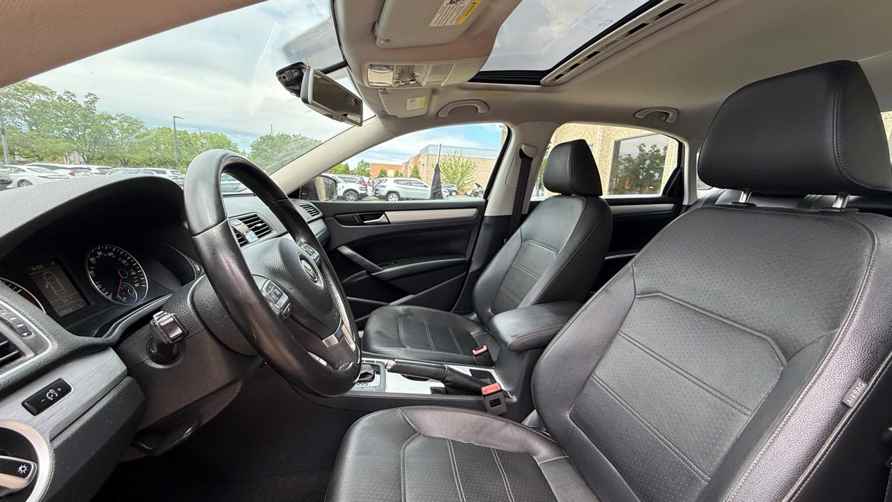Volkswagen Passat 2.5L SE AT 2013