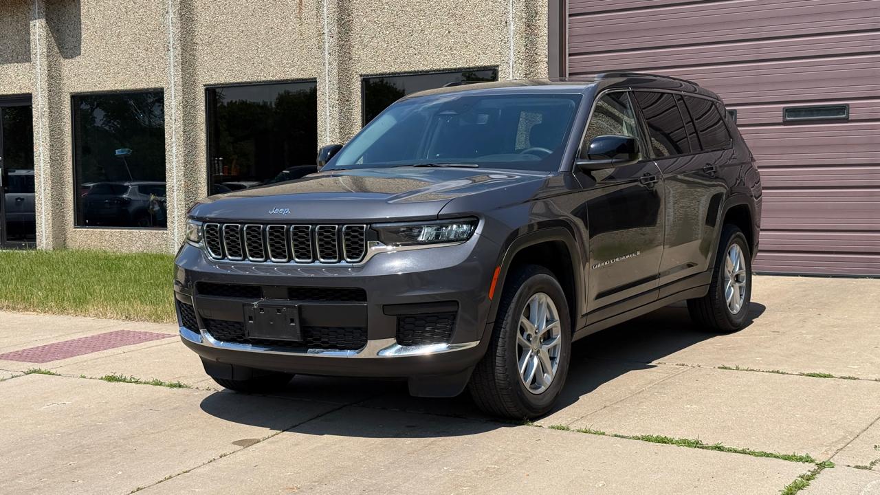 Jeep Grand Cherokee L Laredo 4WD 2023