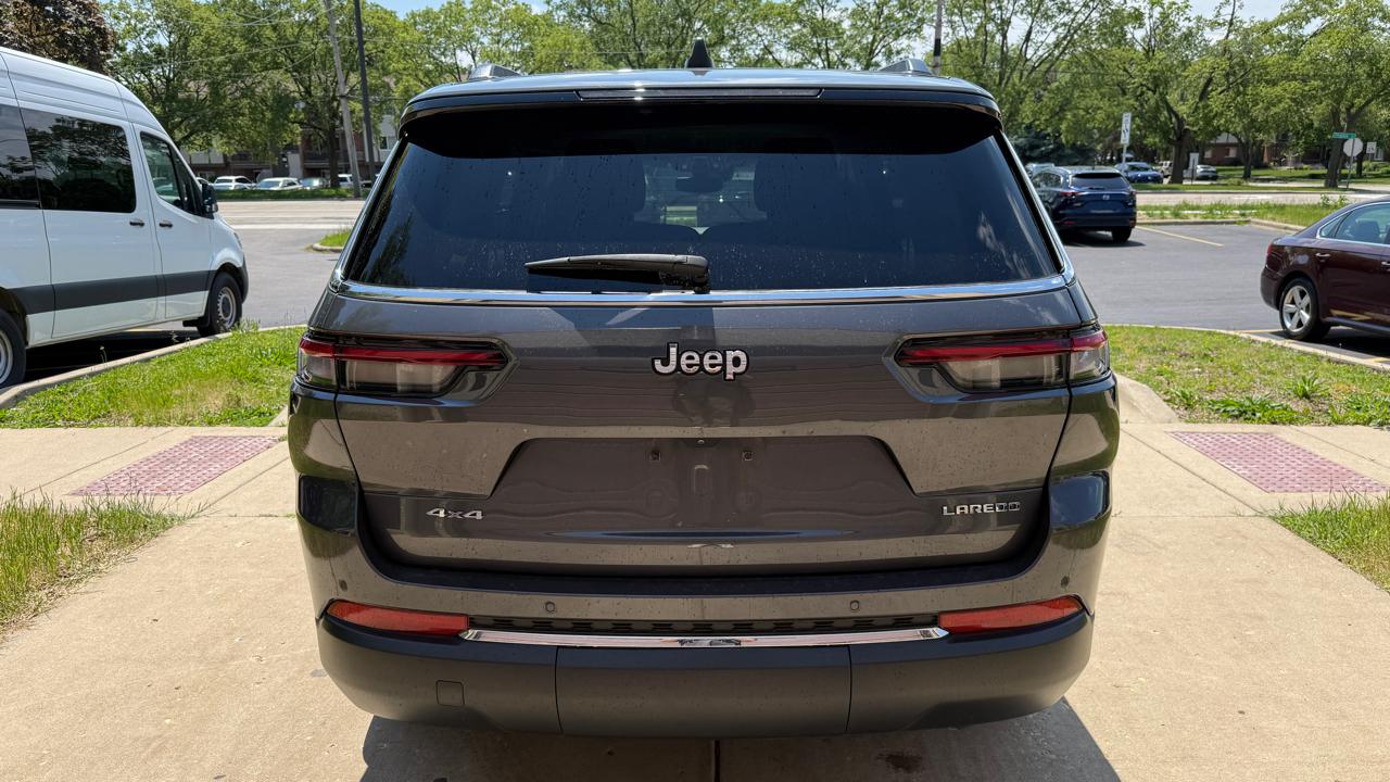 Jeep Grand Cherokee L Laredo 4WD 2023