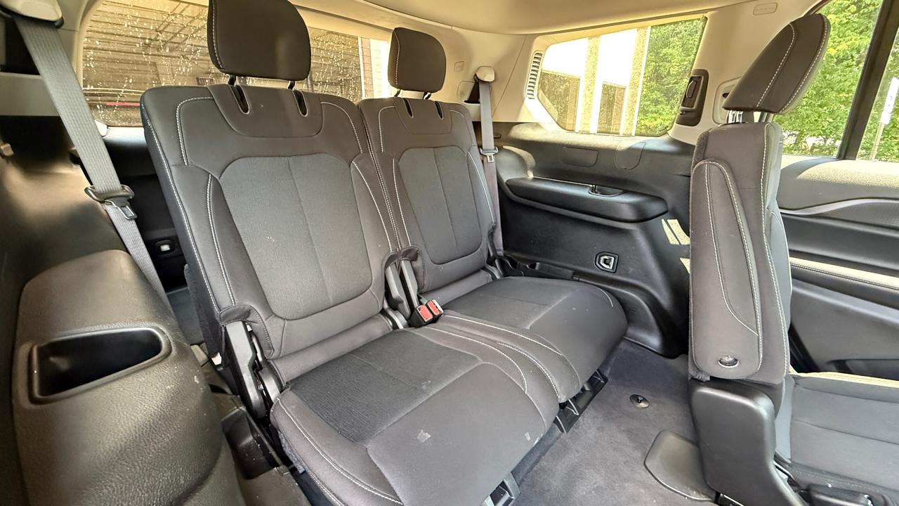 Jeep Grand Cherokee L Laredo 4WD 2023