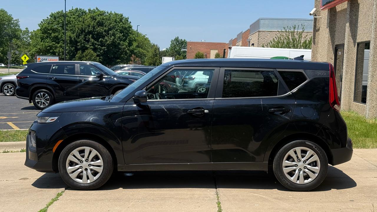 Kia Soul LX CVT 2022
