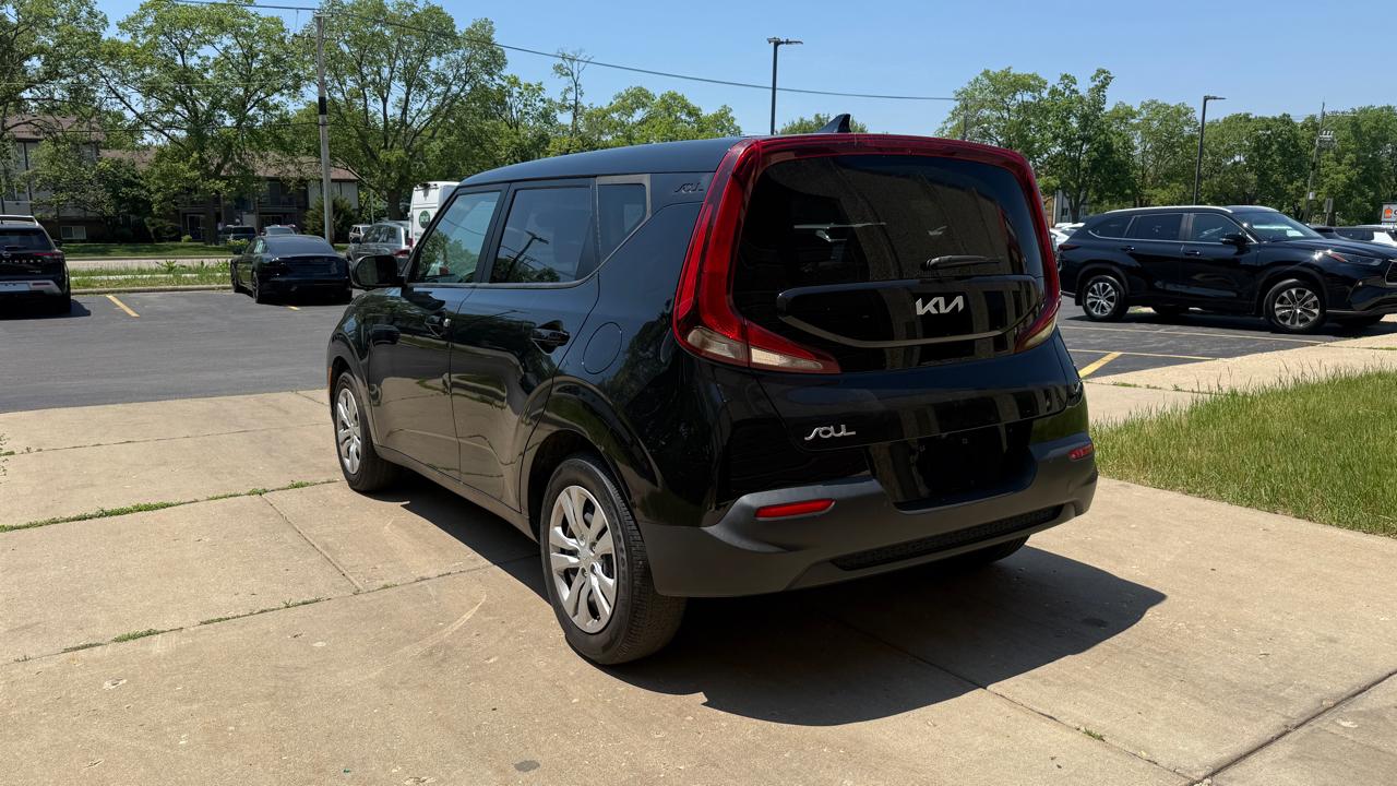 Kia Soul LX CVT 2022