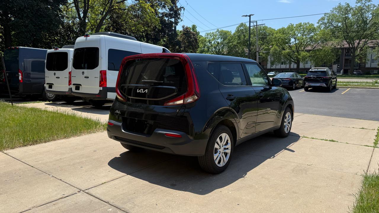 Kia Soul LX CVT 2022
